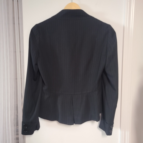 CARRIERE Blazer Black Pinstripe Structured Suit - Picture 11 of 14